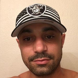 Meet your Posher, Nicholas